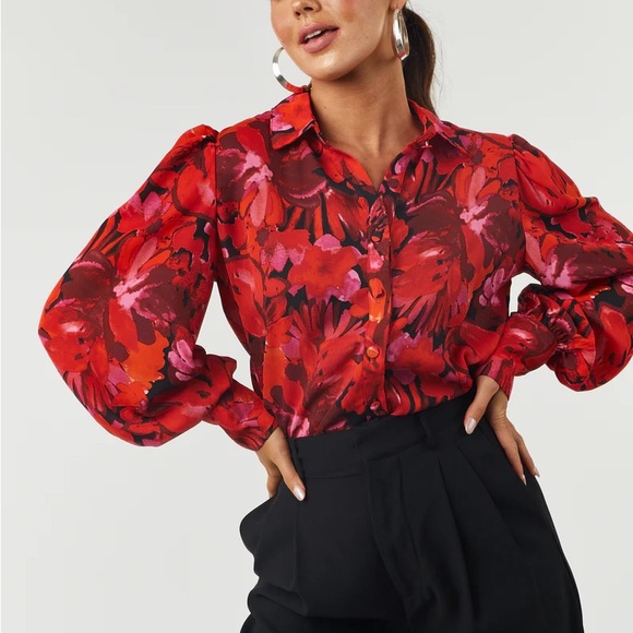 🍒💕Cherry Floral Print Long Sleeve Button Up Top💕🍒 - Picture 2 of 6